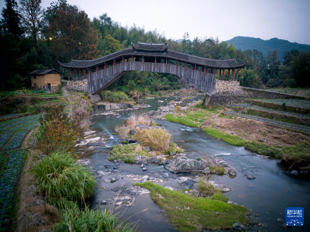 Foto bertarikh 12 Disember 2024 ini memaparkan Jambatan Wenxing di kaunti Taishun, Provinsi Zhejiang, timur China. (foto/Xinhua)